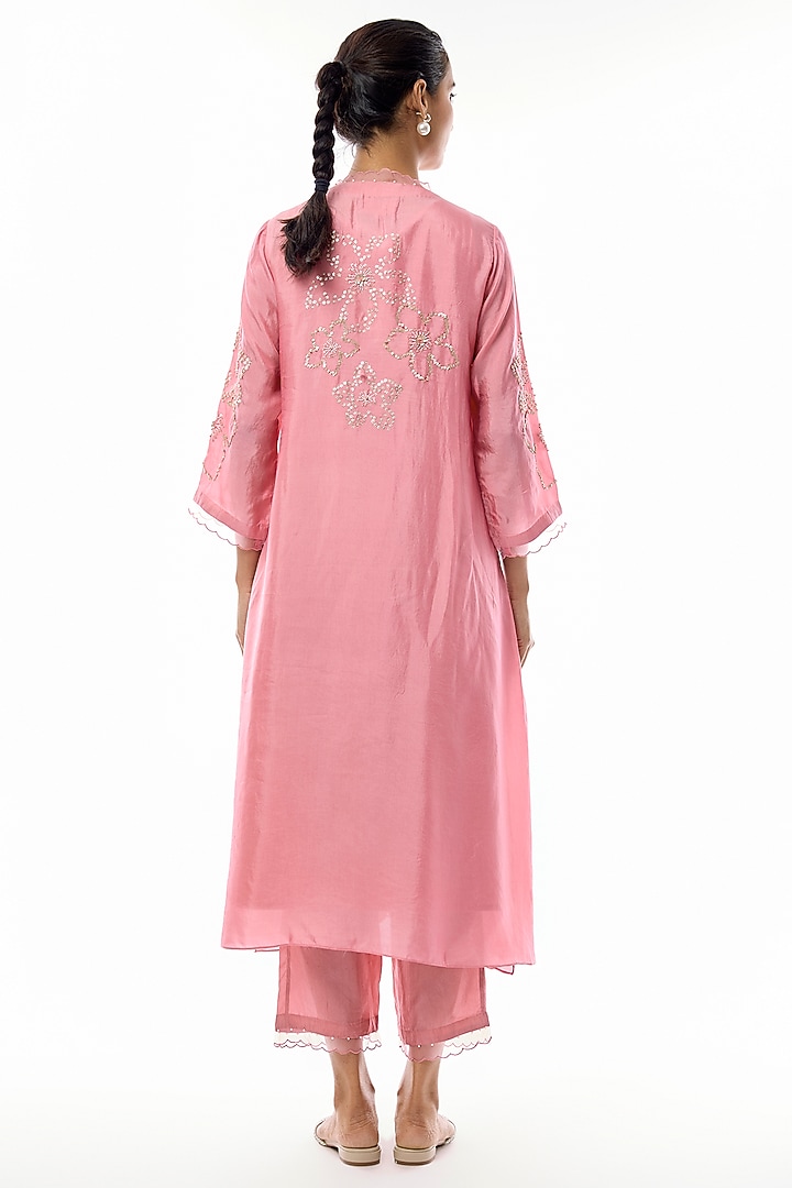 Pink Silk Floral Applique Embroidered Kurta Set by One not two at Pernia's Pop Up Shop