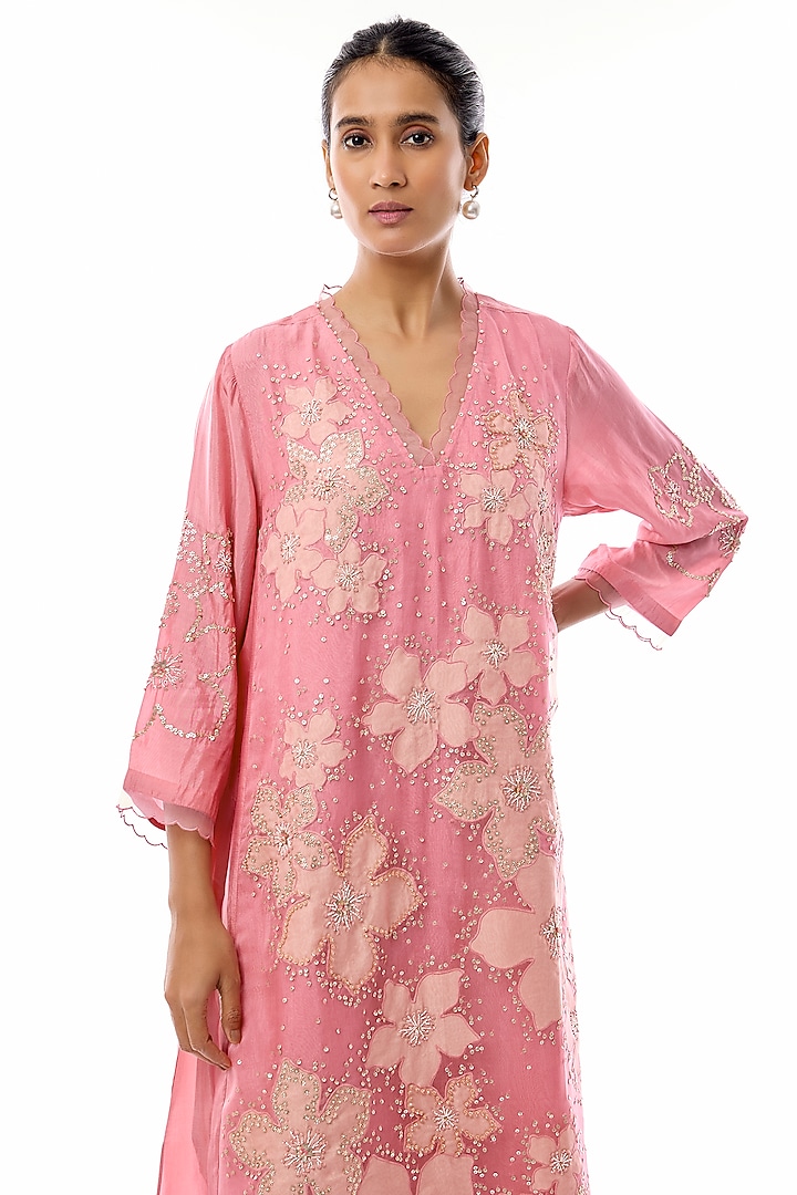 Pink Silk Floral Applique Embroidered Kurta Set by One not two at Pernia's Pop Up Shop