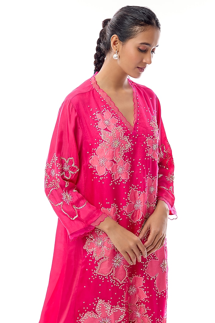 Hot Pink Silk Floral Applique Embroidered Kurta Set by One not two at Pernia's Pop Up Shop