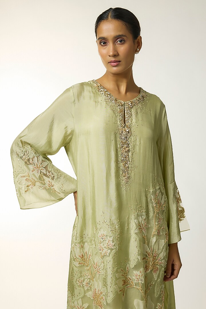 Green Silk & Organza Thread Embroidered Kurta Set by One not two at Pernia's Pop Up Shop