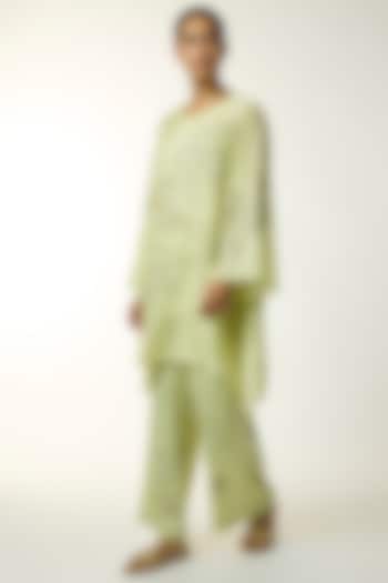 Green Silk Embroidered Kurta Set by One not two at Pernia's Pop Up Shop