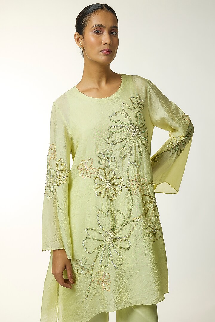 Green Silk Embroidered Kurta Set by One not two at Pernia's Pop Up Shop