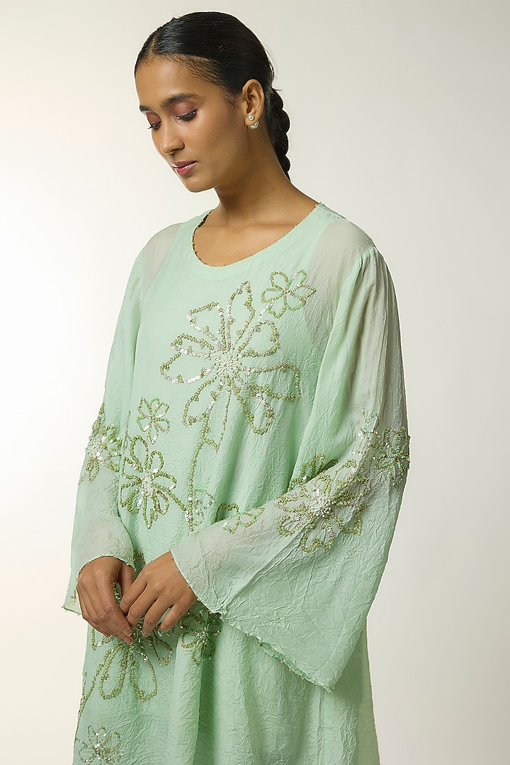 Blue Silk Embroidered Kurta Set by One not two at Pernia's Pop Up Shop
