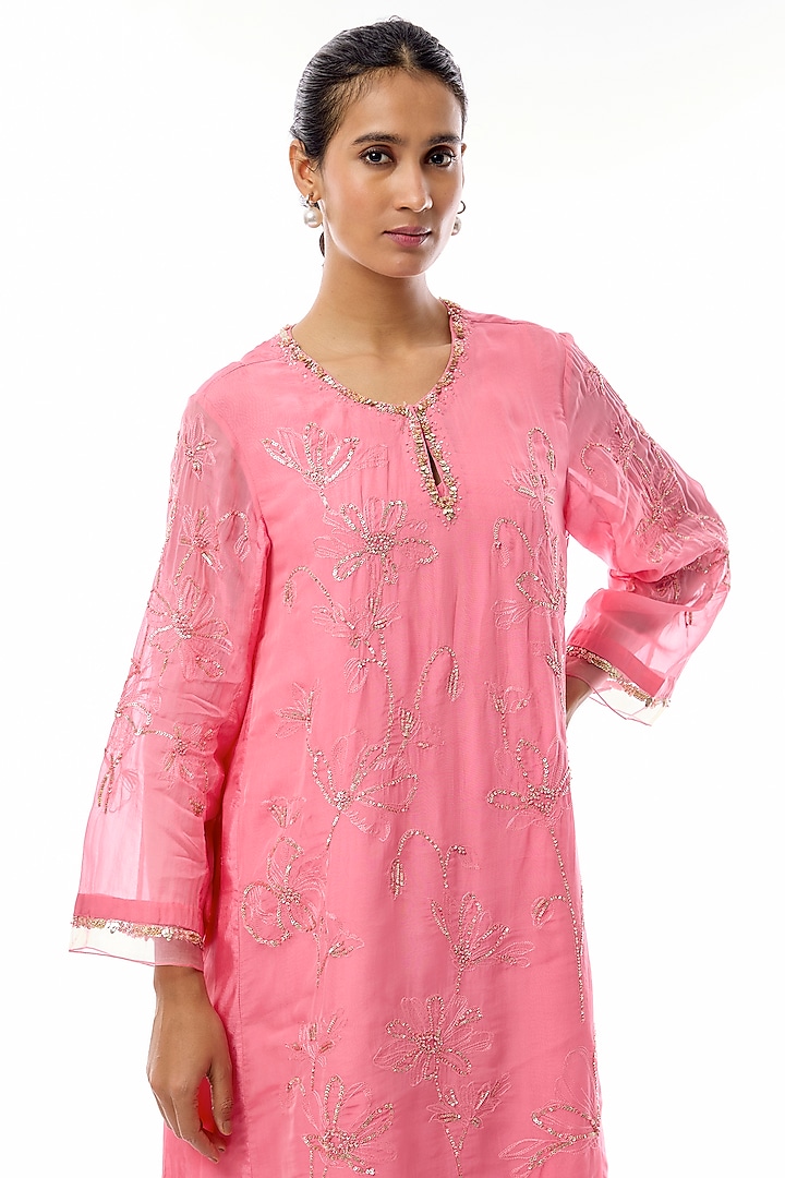 Pink Viscose Organza Floral Hand Embroidered Kurta Set by One not two at Pernia's Pop Up Shop