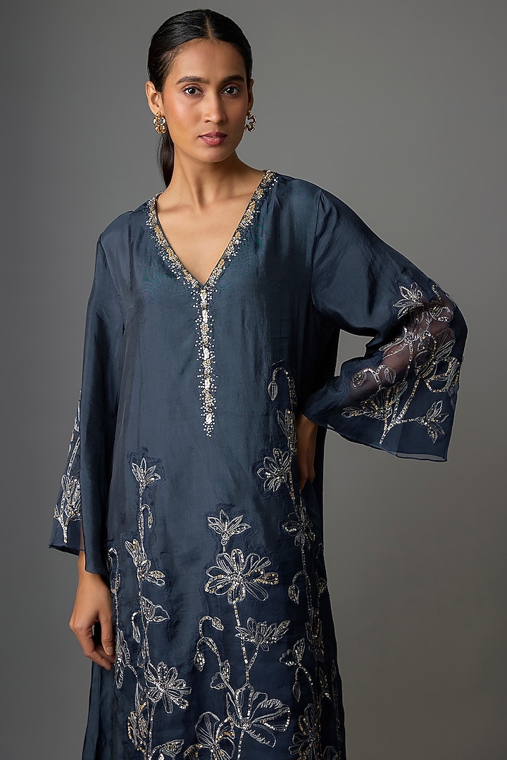 Navy Silk Floral Thread Embroidered Kurta Set by One not two at Pernia's Pop Up Shop