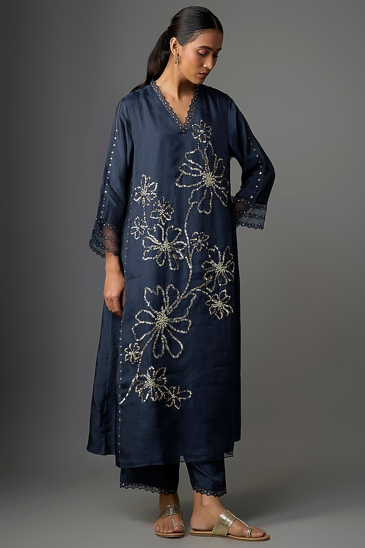 Navy Silk Floral Embroidered Kurta Set by One not two at Pernia's Pop Up Shop