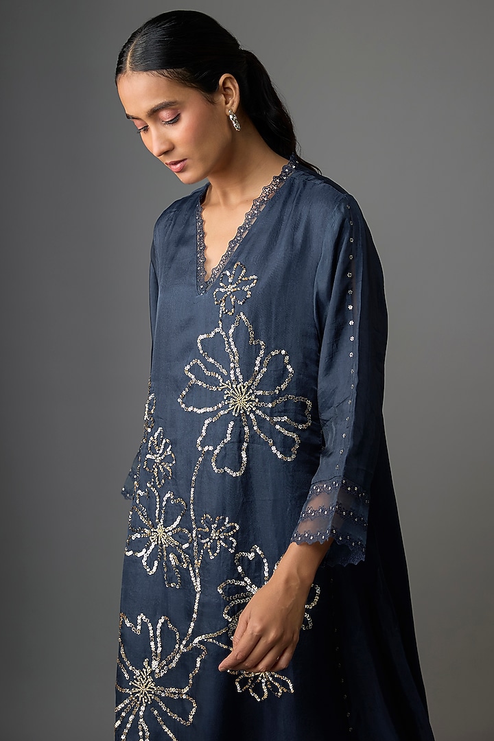 Navy Silk Floral Embroidered Kurta Set by One not two at Pernia's Pop Up Shop