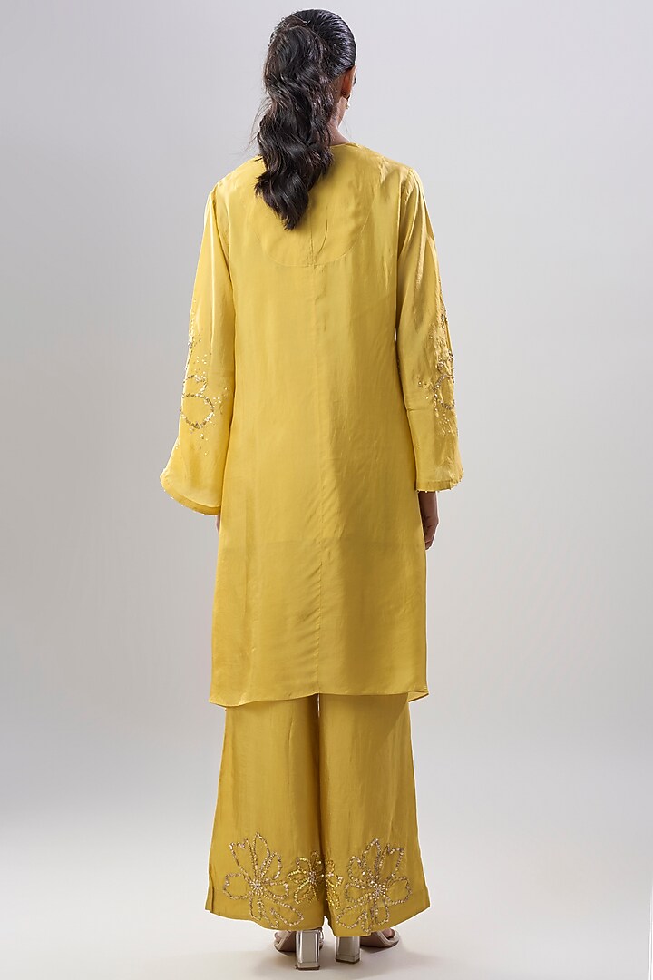 Daffodil-Colored Silk Floral Hand Embroidered Kurta Set by One not two at Pernia's Pop Up Shop