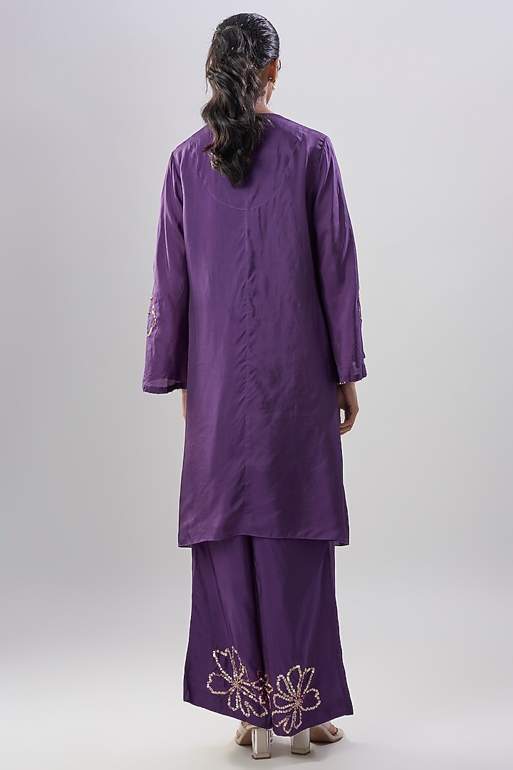 Purple Silk Floral Hand Embroidered Kurta Set by One not two at Pernia's Pop Up Shop