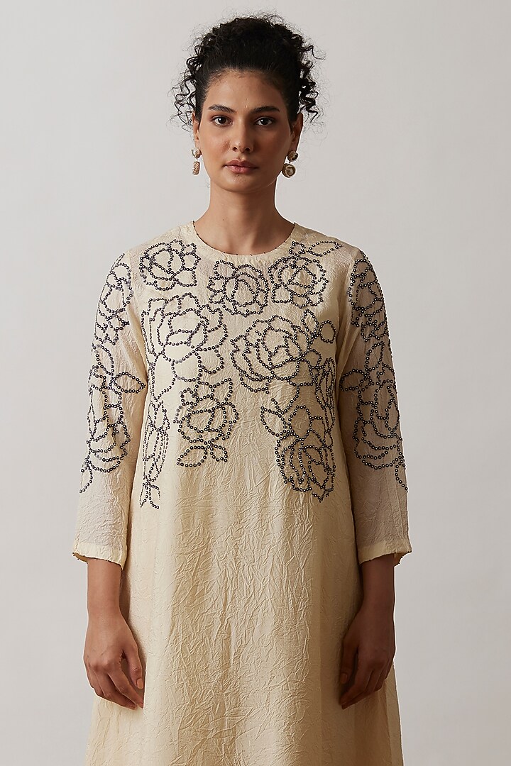 Ivory Viscose Silk Embroidered Kurta Set by One not two at Pernia's Pop Up Shop