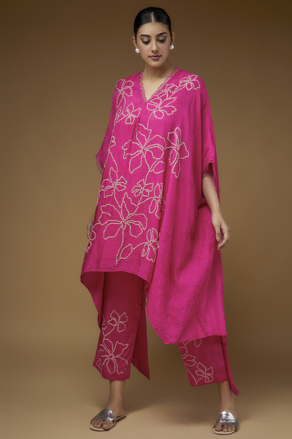 Fuchsia Crushed Silk Embroidered Kurta Set by One not two at Pernia's Pop Up Shop