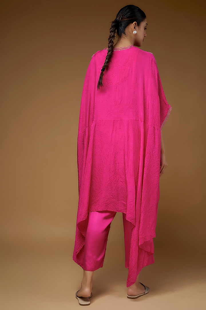 Fuchsia Crushed Silk Embroidered Kurta Set by One not two at Pernia's Pop Up Shop