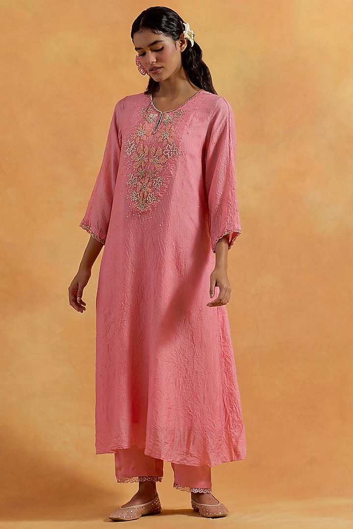 Peach Crushed Silk Sequins Embroidered Kurta Set by One not two at Pernia's Pop Up Shop