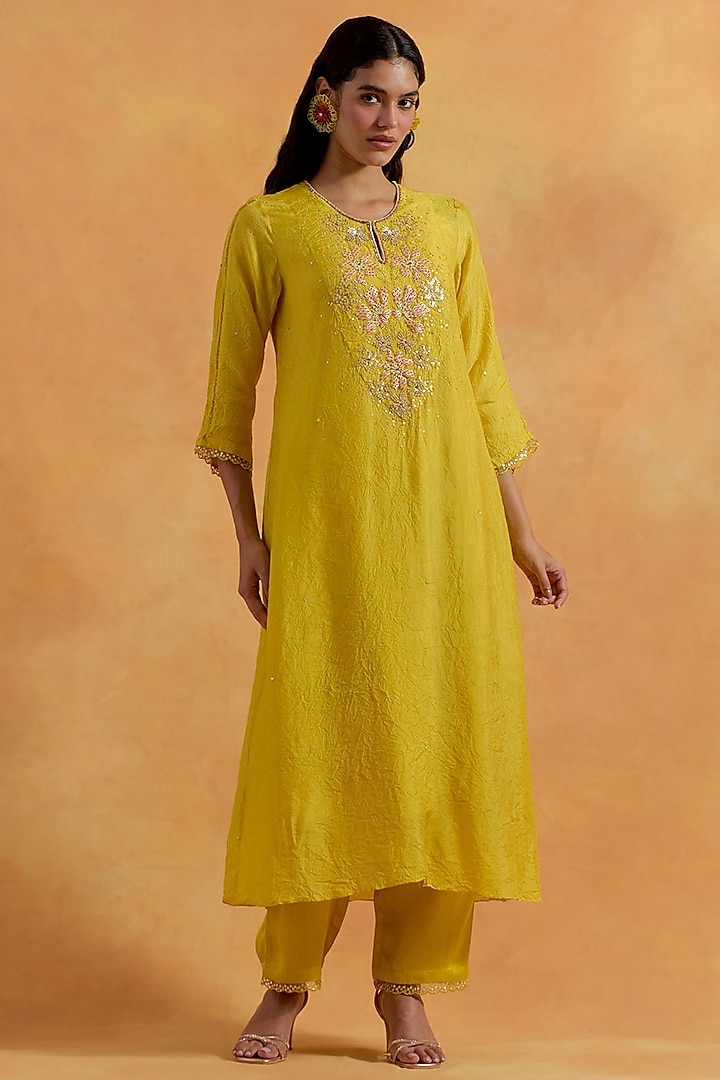 Mango Yellow Crushed Silk Sequins Embroidered Kurta Set by One not two at Pernia's Pop Up Shop