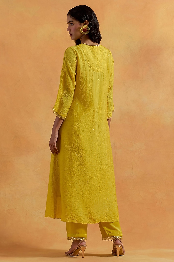 Mango Yellow Crushed Silk Sequins Embroidered Kurta Set by One not two at Pernia's Pop Up Shop