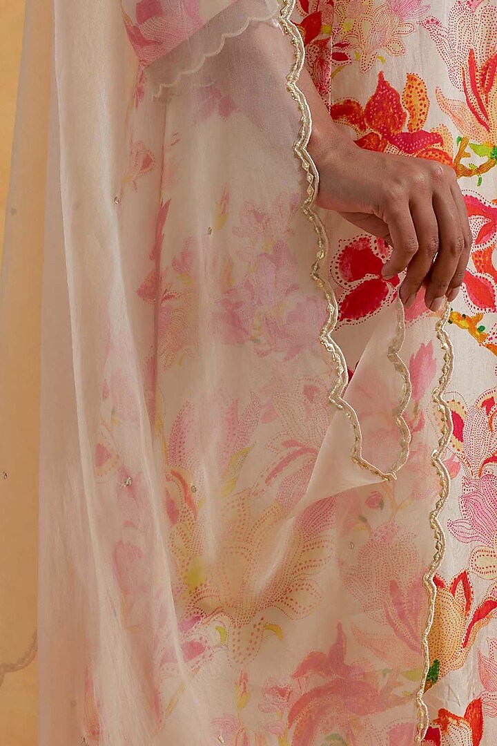 Ecru Organza Sequins Embroidered Scalloped Dupatta by One not two at Pernia's Pop Up Shop