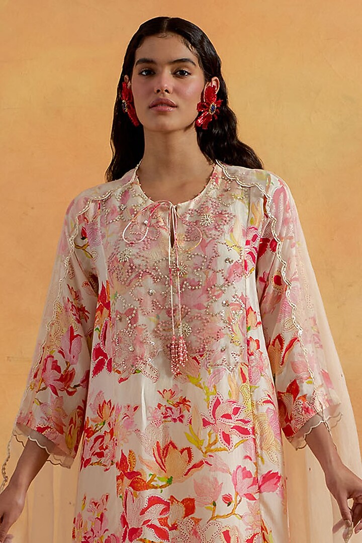 Ecru Organza Sequins Embroidered Scalloped Dupatta by One not two at Pernia's Pop Up Shop