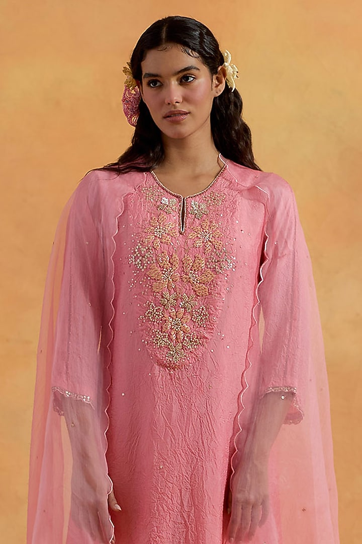Peach Organza Sequins Embroidered Scalloped Dupatta by One not two at Pernia's Pop Up Shop