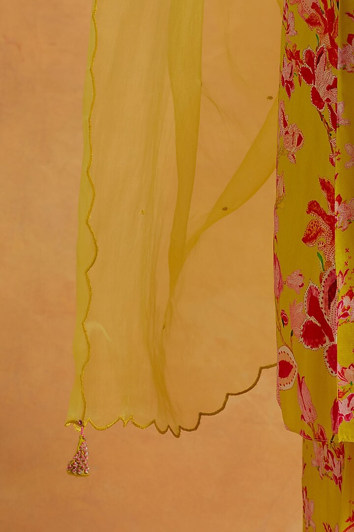 Mango Yellow Organza Sequins Embroidered Scalloped Dupatta by One not two at Pernia's Pop Up Shop