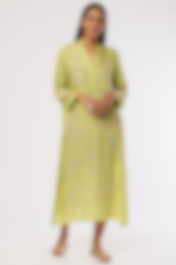 Pear Crushed Silk A-line Kurta by One not two