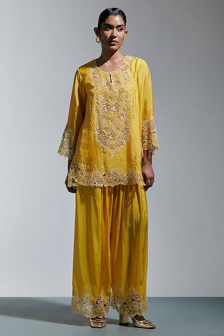 Amber Yellow Silk Floral Embroidered Kurta Set by One not two at Pernia's Pop Up Shop