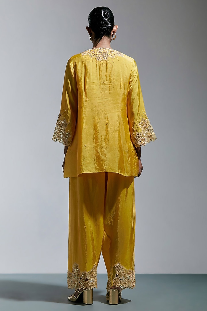 Amber Yellow Silk Floral Embroidered Kurta Set by One not two at Pernia's Pop Up Shop