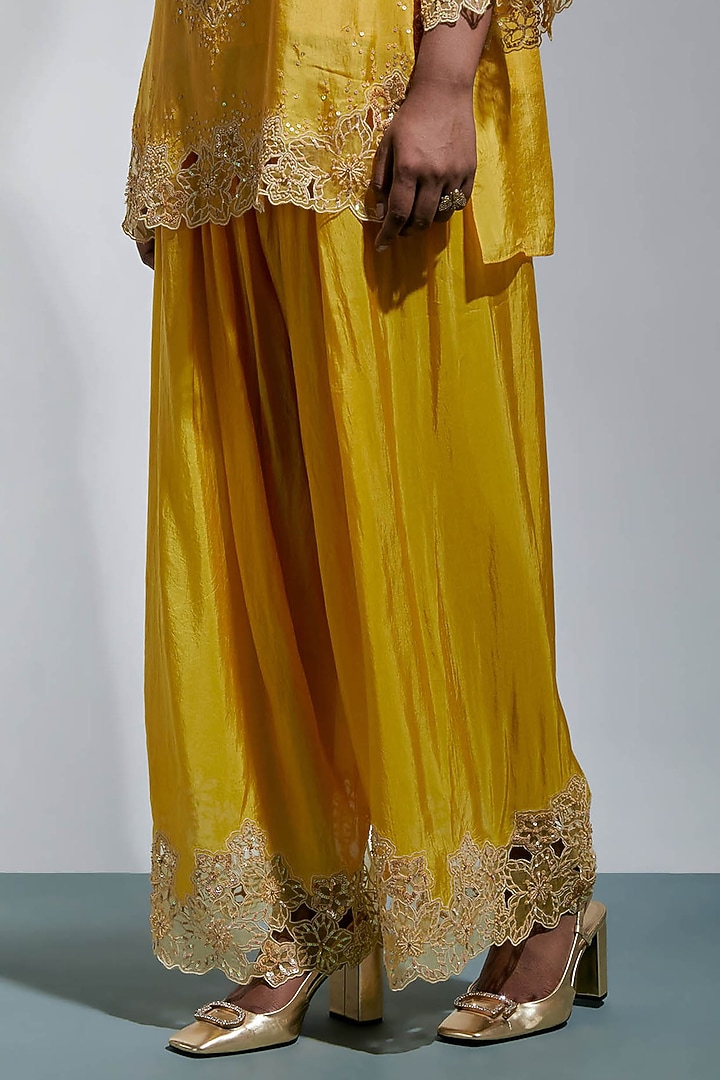 Amber Yellow Silk Floral Embroidered Kurta Set by One not two at Pernia's Pop Up Shop