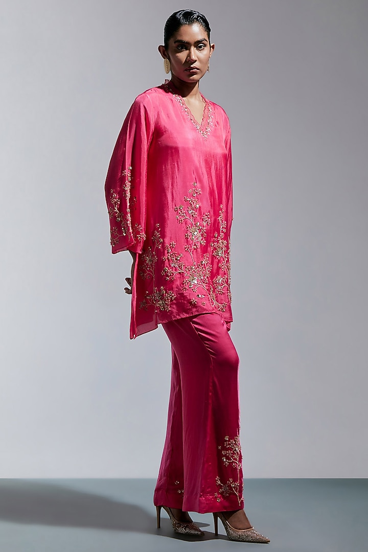 Raspberry Pink Silk Floral Hand Embroidered Kurta Set by One not two at Pernia's Pop Up Shop