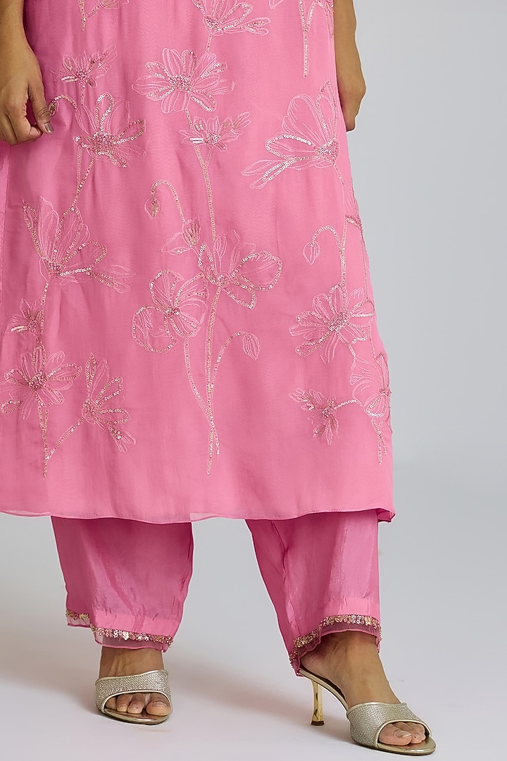 Orchid-Colored Viscose Organza Hand Embroidered Kurta Set by One not two at Pernia's Pop Up Shop