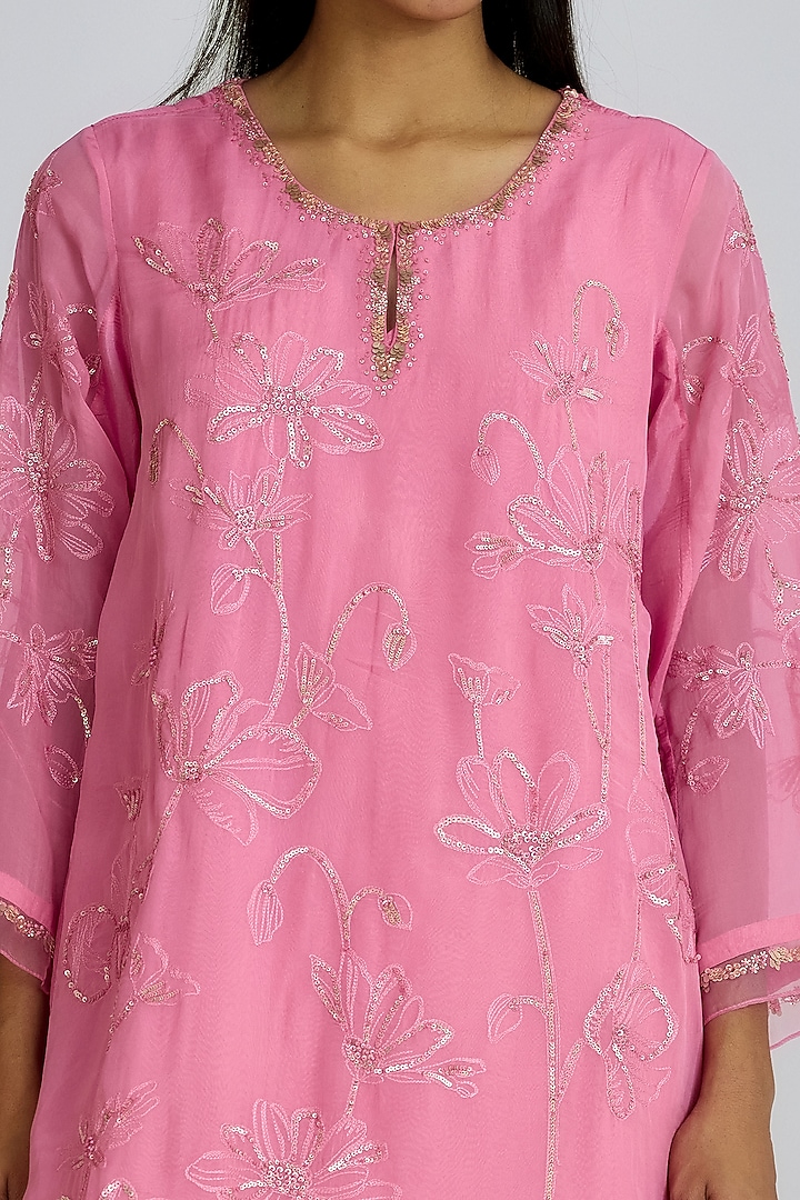 Orchid-Colored Viscose Organza Hand Embroidered Kurta Set by One not two at Pernia's Pop Up Shop