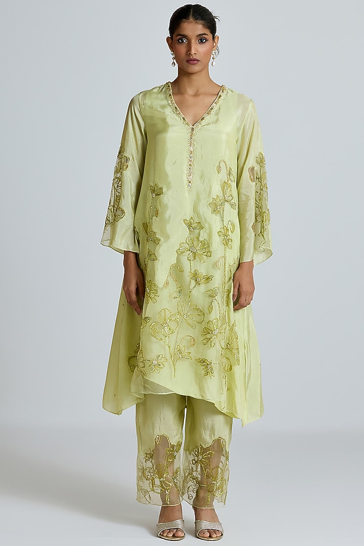 Aloe-Colored Silk Thread Hand Embroidered Kurta Set by One not two at Pernia's Pop Up Shop