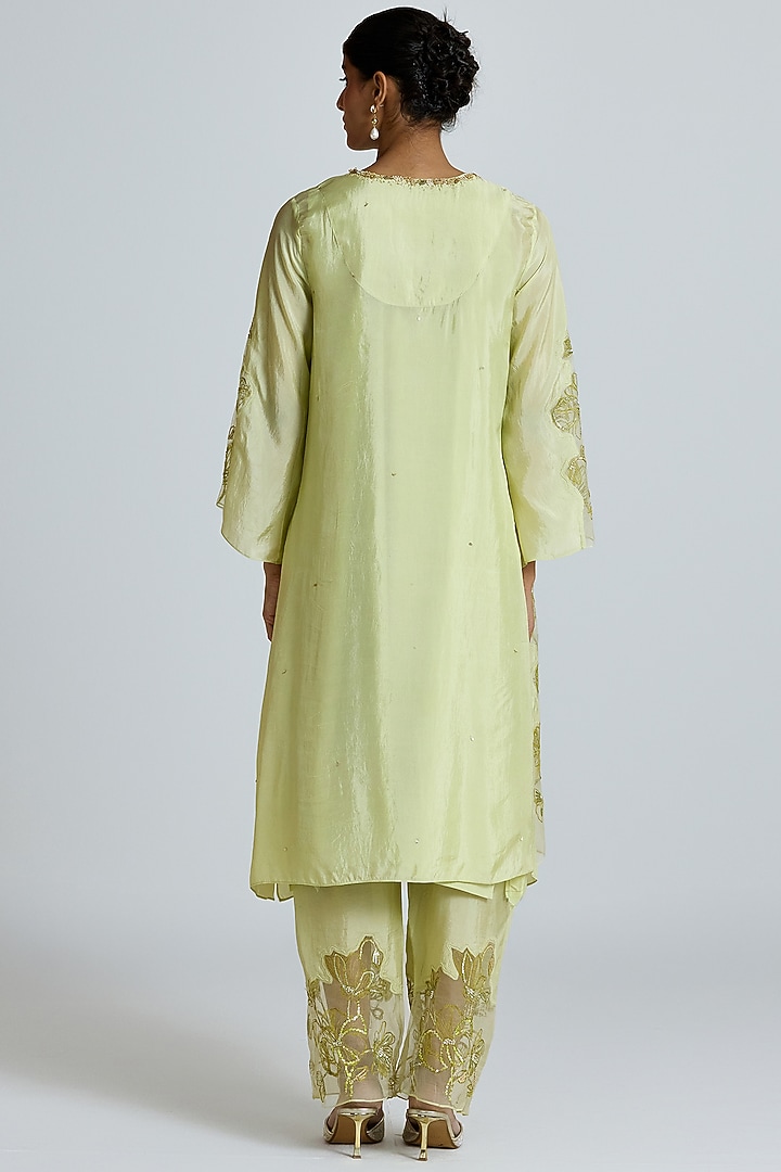 Aloe-Colored Silk Thread Hand Embroidered Kurta Set by One not two at Pernia's Pop Up Shop
