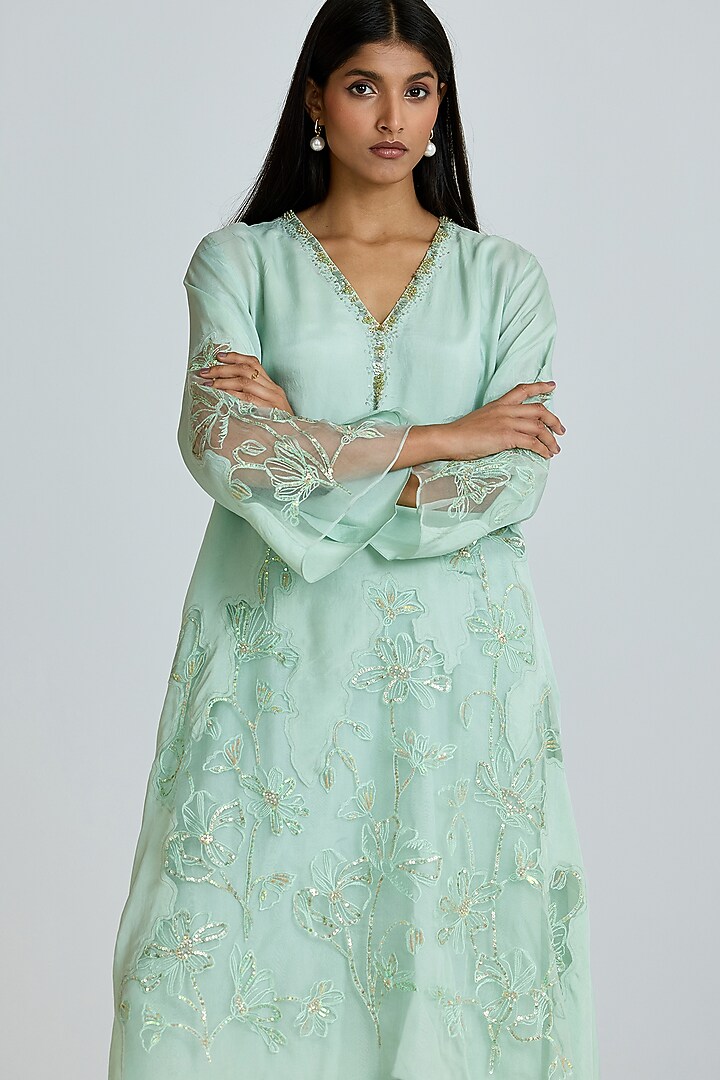 Opal-Colored Silk Thread Hand Embroidered Kurta Set by One not two at Pernia's Pop Up Shop