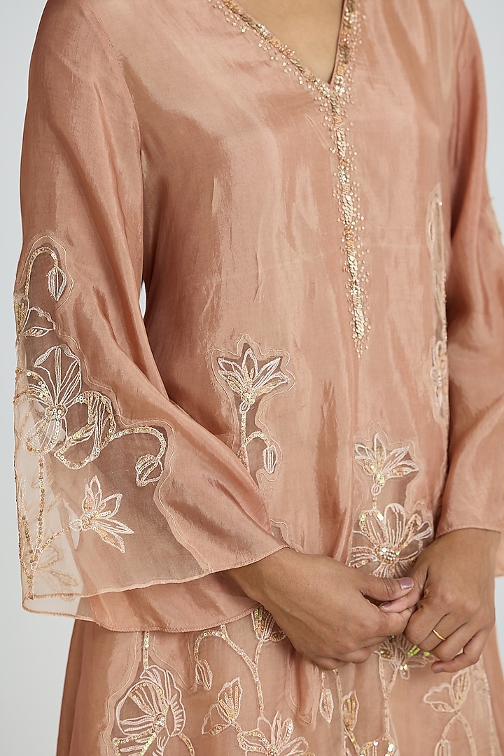 Gold Silk Thread Hand Embroidered Kurta Set by One not two at Pernia's Pop Up Shop