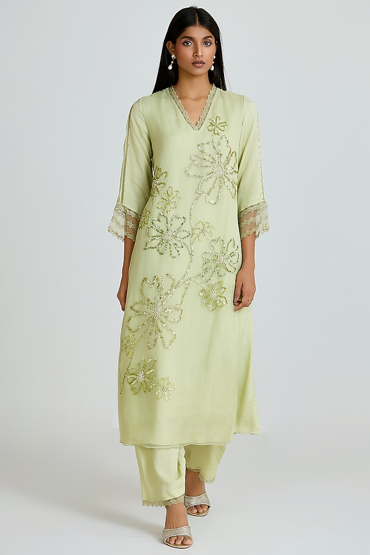 Aloe-Colored Silk Thread Hand Embroidered Kurta Set by One not two at Pernia's Pop Up Shop