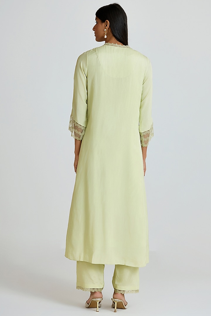 Aloe-Colored Silk Thread Hand Embroidered Kurta Set by One not two at Pernia's Pop Up Shop