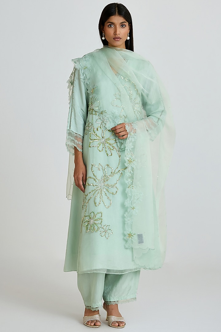 Opal-Colored Silk Thread Hand Embroidered Kurta Set by One not two at Pernia's Pop Up Shop