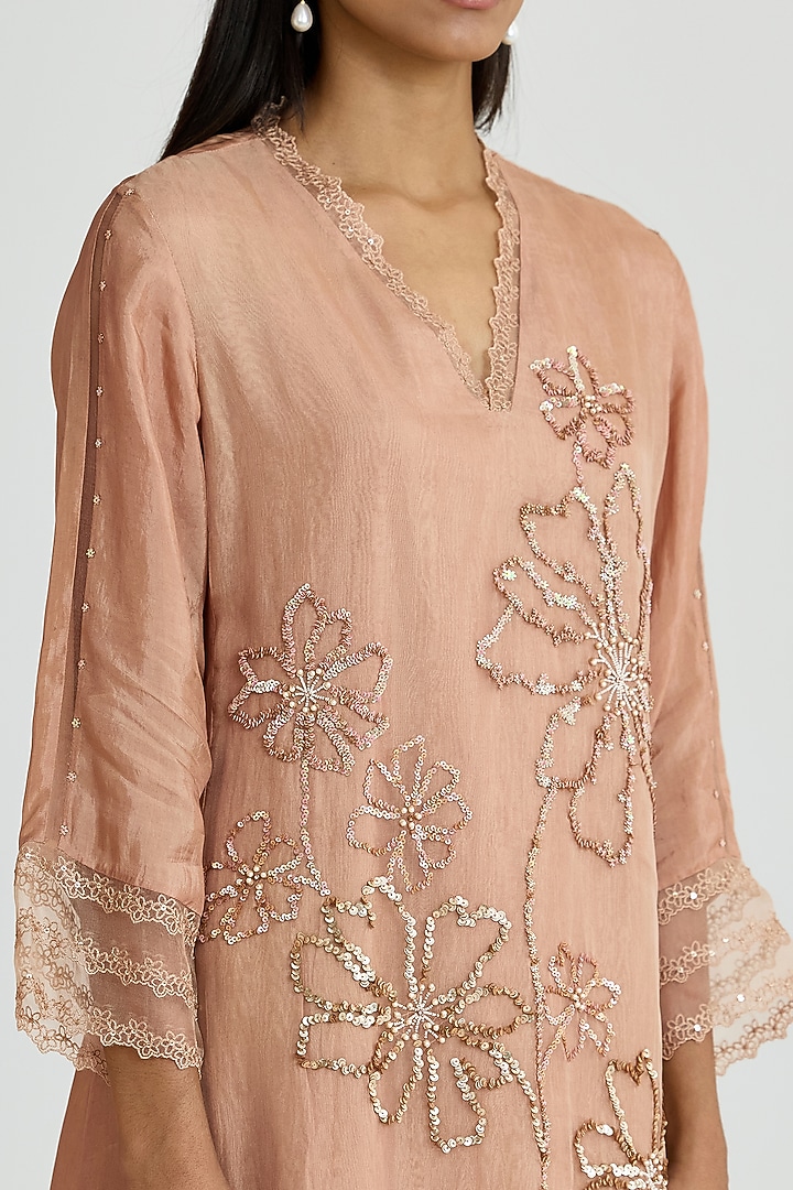 Gold Silk Thread Hand Embroidered Kurta Set by One not two at Pernia's Pop Up Shop