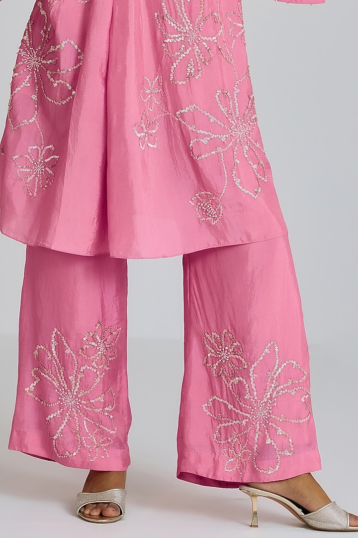 Orchid-Colored Silk Thread Hand Embroidered Co-Ord Set by One not two at Pernia's Pop Up Shop