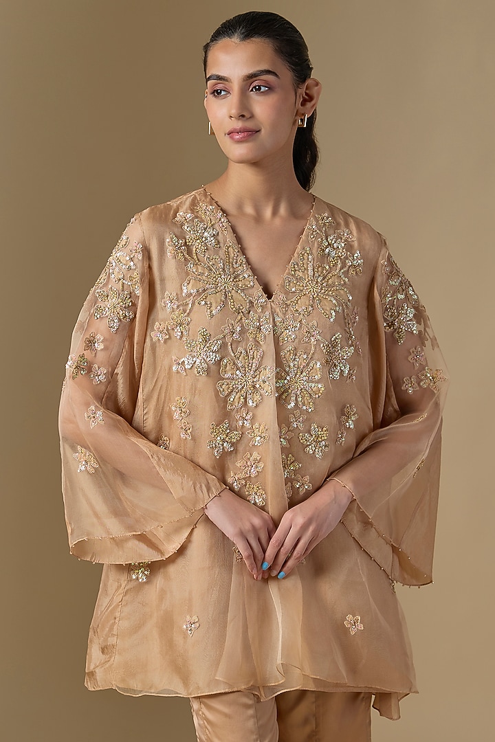 Beige Pink Silk Hand Embroidered Kurta Set by One not two at Pernia's Pop Up Shop