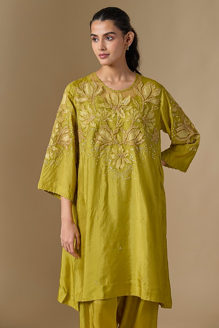 Green Silk & Organza Hand Embroidered Kurta Set by One not two at Pernia's Pop Up Shop