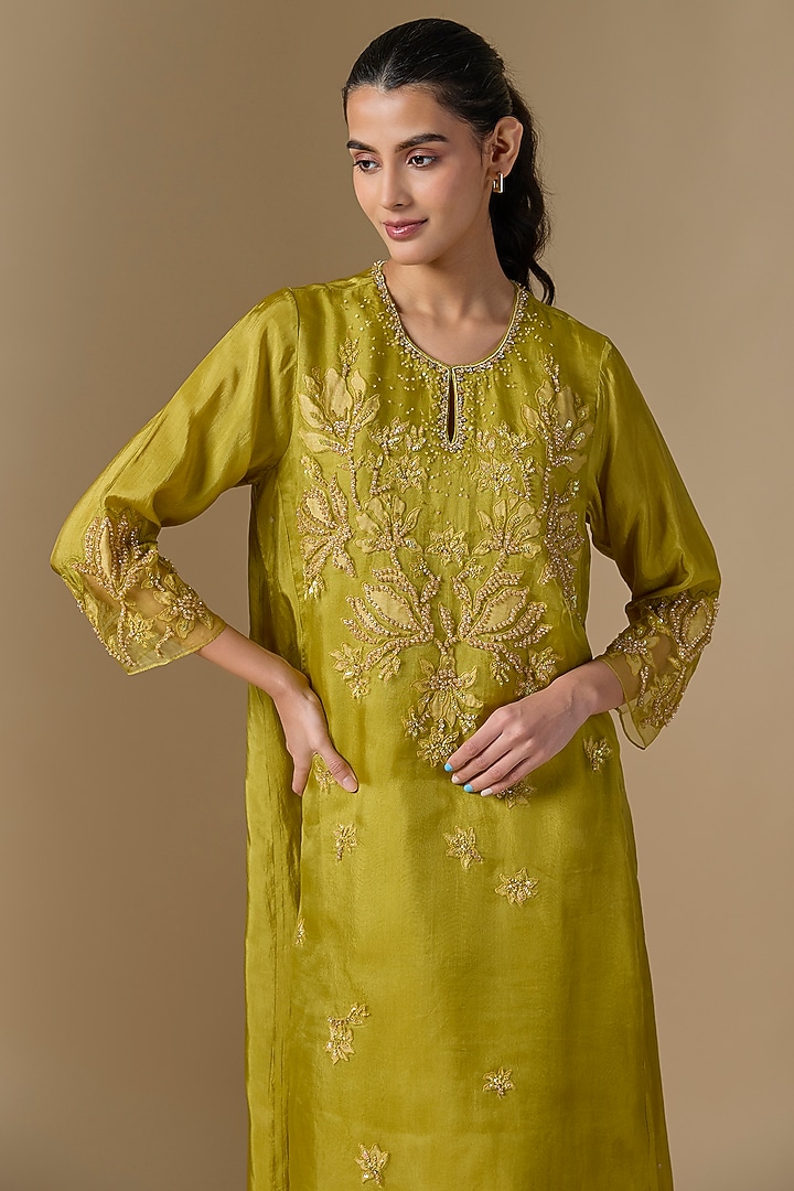 Henna Green Silk & Organza Hand Embroidered Kurta Set by One not two at Pernia's Pop Up Shop
