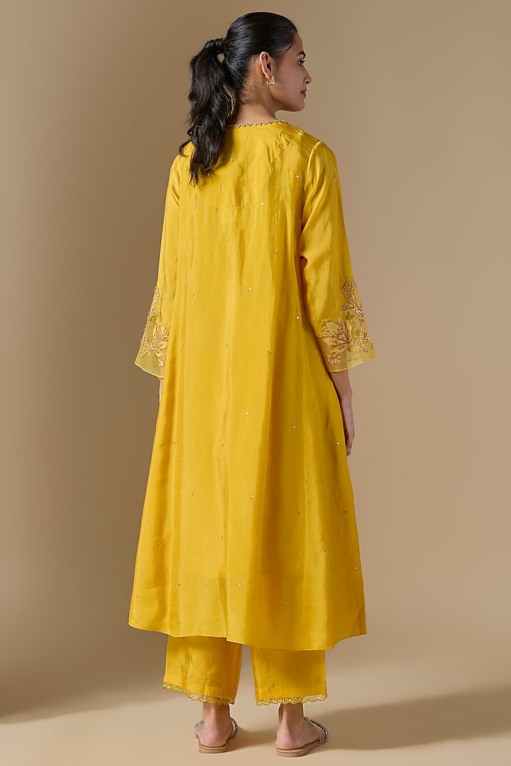 Amber Yellow Silk & Organza Hand Embroidered Kurta Set by One not two at Pernia's Pop Up Shop