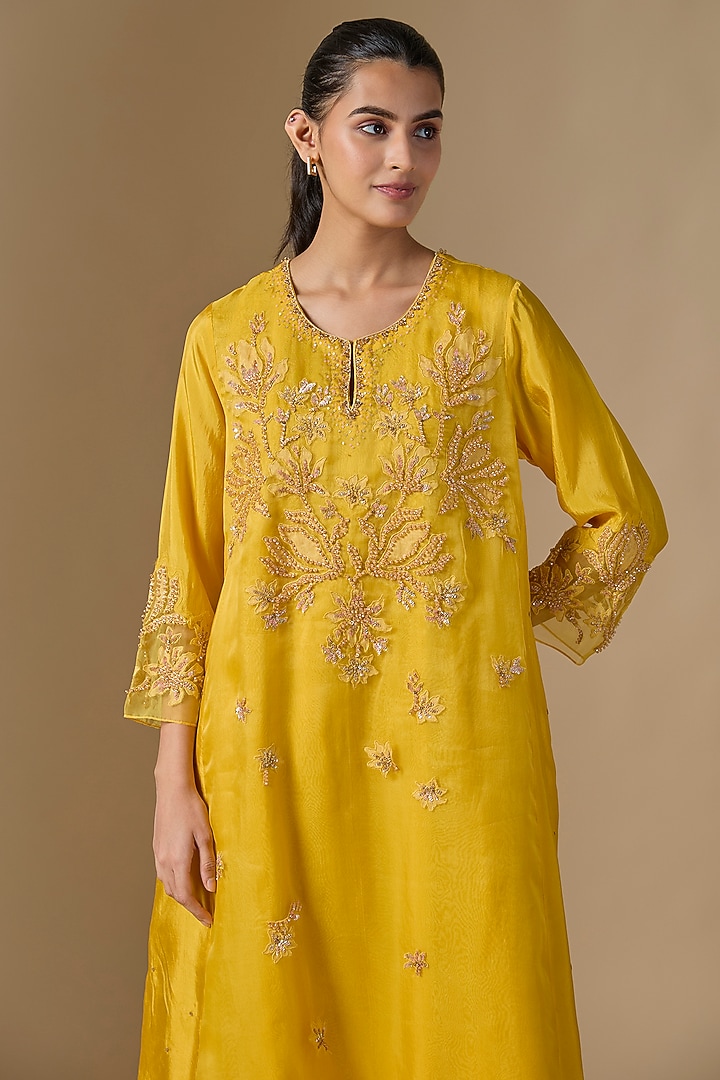 Amber Yellow Silk & Organza Hand Embroidered Kurta Set by One not two at Pernia's Pop Up Shop