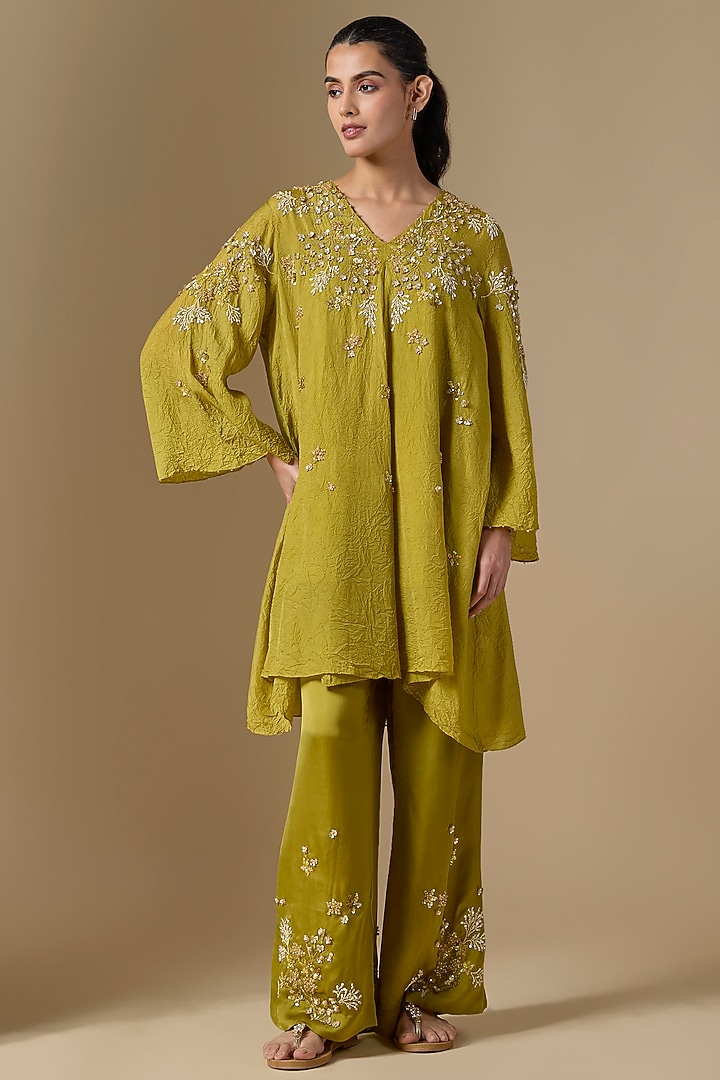 Henna Green Silk Hand Embroidered Kurta Set by One not two at Pernia's Pop Up Shop