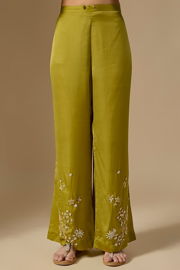 Henna Green Silk Hand Embroidered Kurta Set by One not two at Pernia's Pop Up Shop