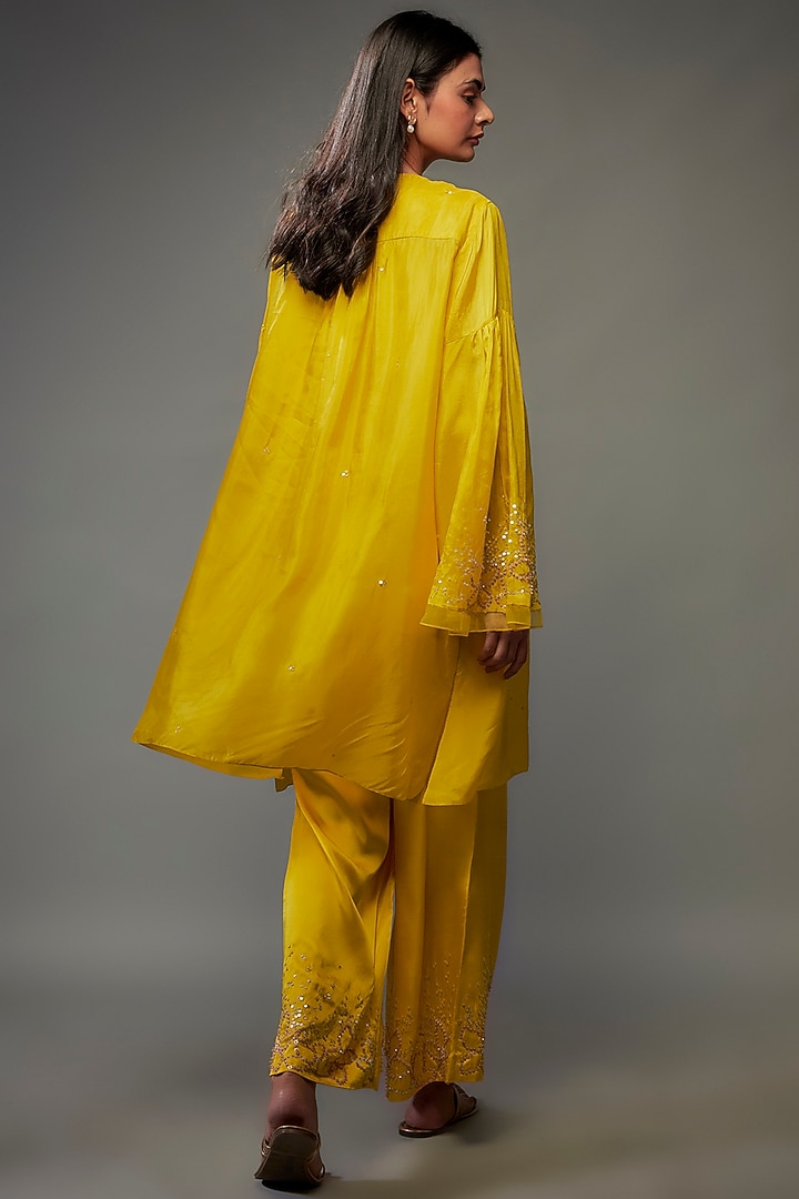 Yellow Viscose Silk Floral Sequins Embroidered Kurta Set by One not two at Pernia's Pop Up Shop