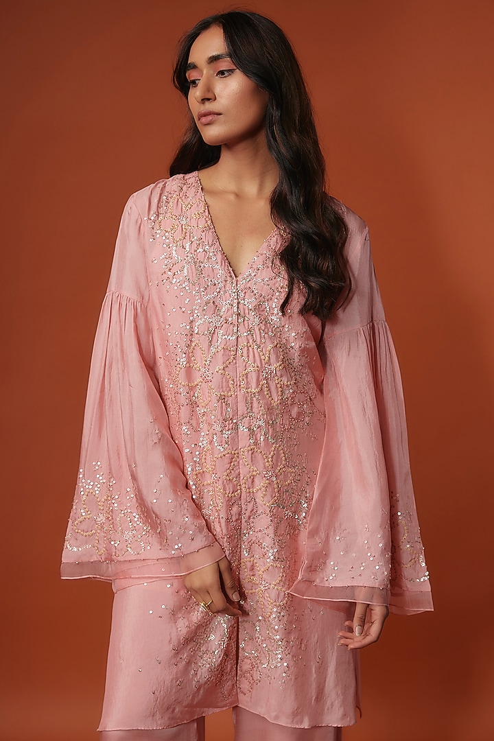 Pink Viscose Silk Floral Sequins Embroidered Kurta Set by One not two at Pernia's Pop Up Shop