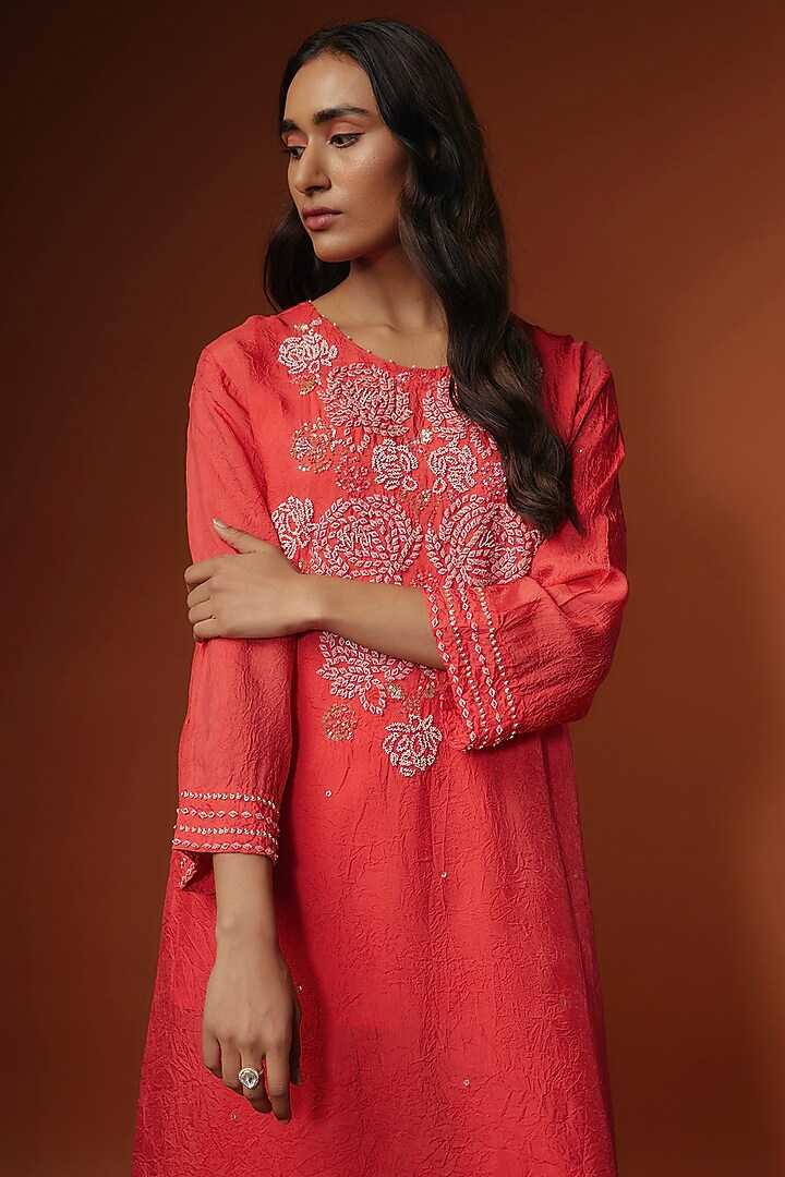 Red Crushed Silk Bead Embroidered Kurta Set by One not two at Pernia's Pop Up Shop