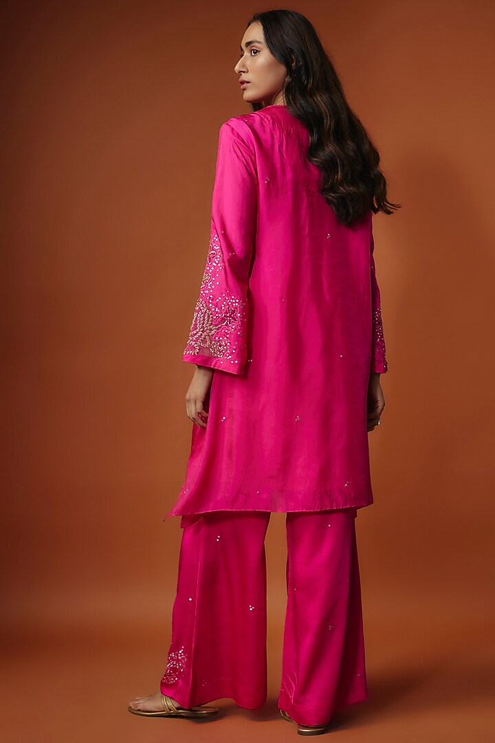 Pink Viscose Silk Floral Sequins Embroidered Kurta Set by One not two at Pernia's Pop Up Shop